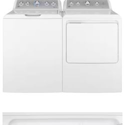 7.2 cu. ft. Gas Dryer in White with Sensor Dry 