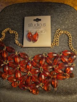 STUDIO S  NECLACE AND EARRINGS