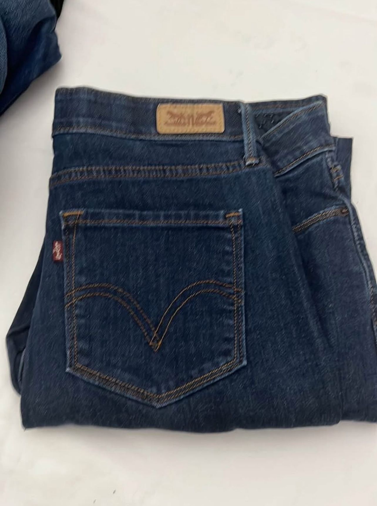 Levi Classic Straight Leg/ Boys Youth Size 14