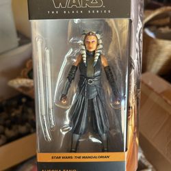 Ahsoka Tano Star Wars Black Series Figure 