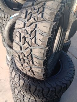 New Set of tires 275 65 18 lt