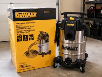 DEWALT 8-Gallon Wet/Dry Vacuum – Brand New in Box!