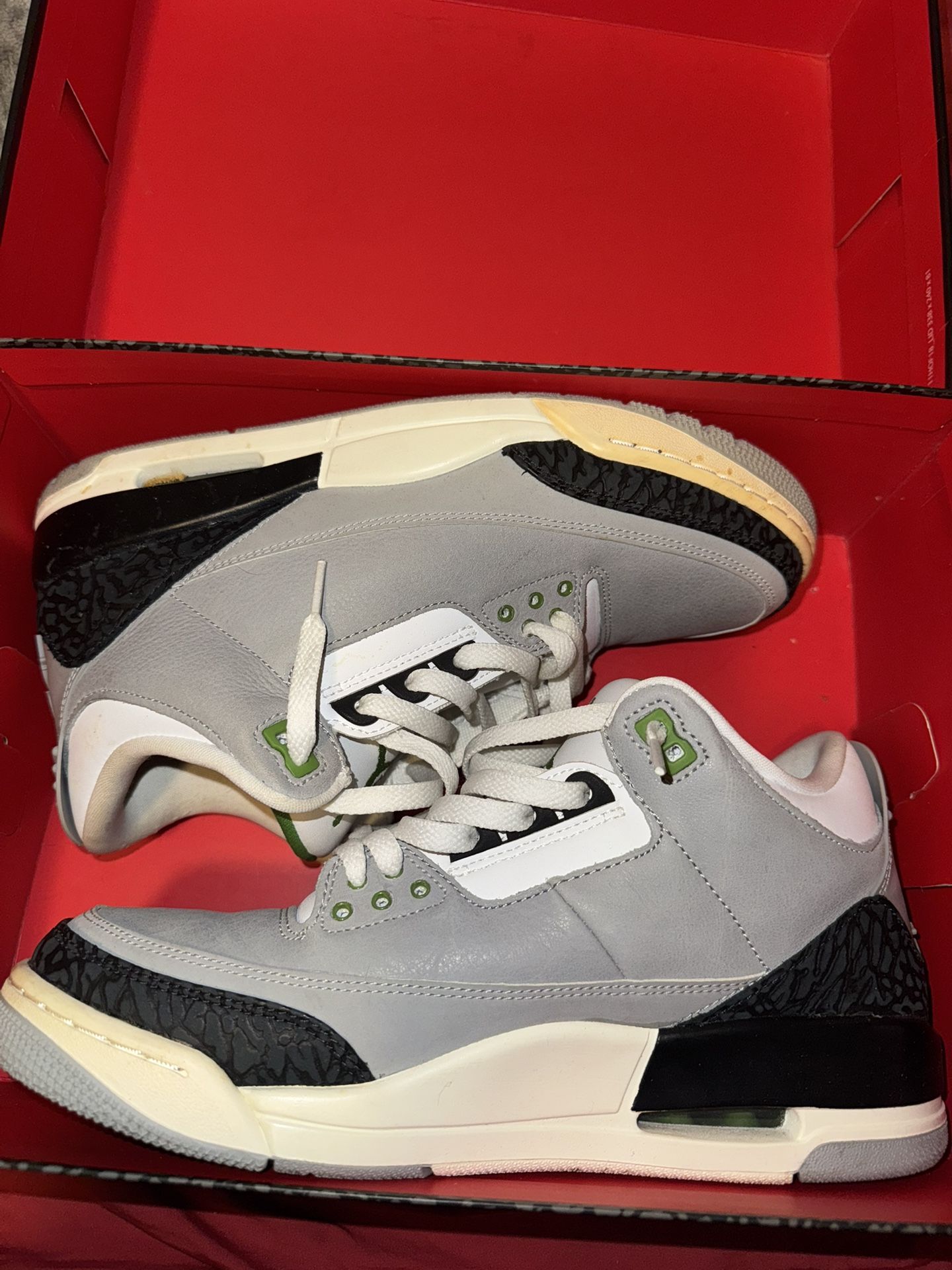 Used Jordan 3s Size 9.5