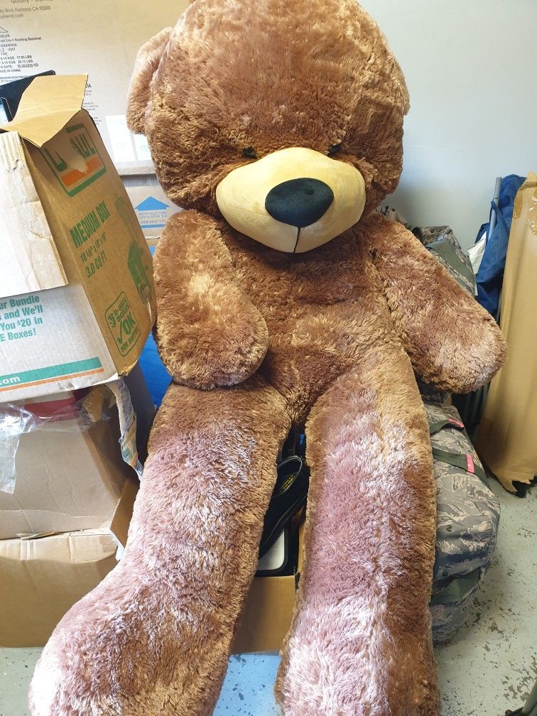 Giant Teddy Bear