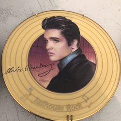 Delphi, Elvis Presley plate