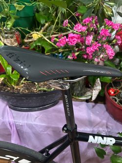 Fizik seat plus bontager seat post