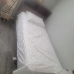 Twin Bed. Cama Twin 