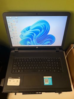 Dell laptop 17 inch 8GB RAM 256GB SSD Windows 11