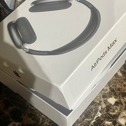 iPod Headphones Trade For Smart Glasses
