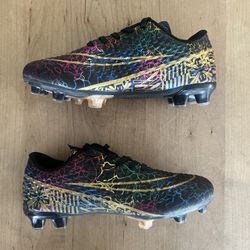 Nike Soccer Futbol Shoes Kids 4.5 Excellent Condition!