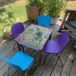 Table And Chairs / Art