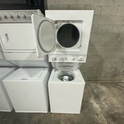 Kenmore Washer And Dryer Stacked Combo 24”W (#261)
