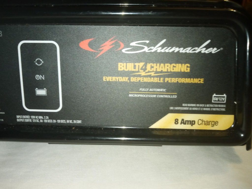 Schumacher Electric Battery Car Charger  8amp 6/12 Volt