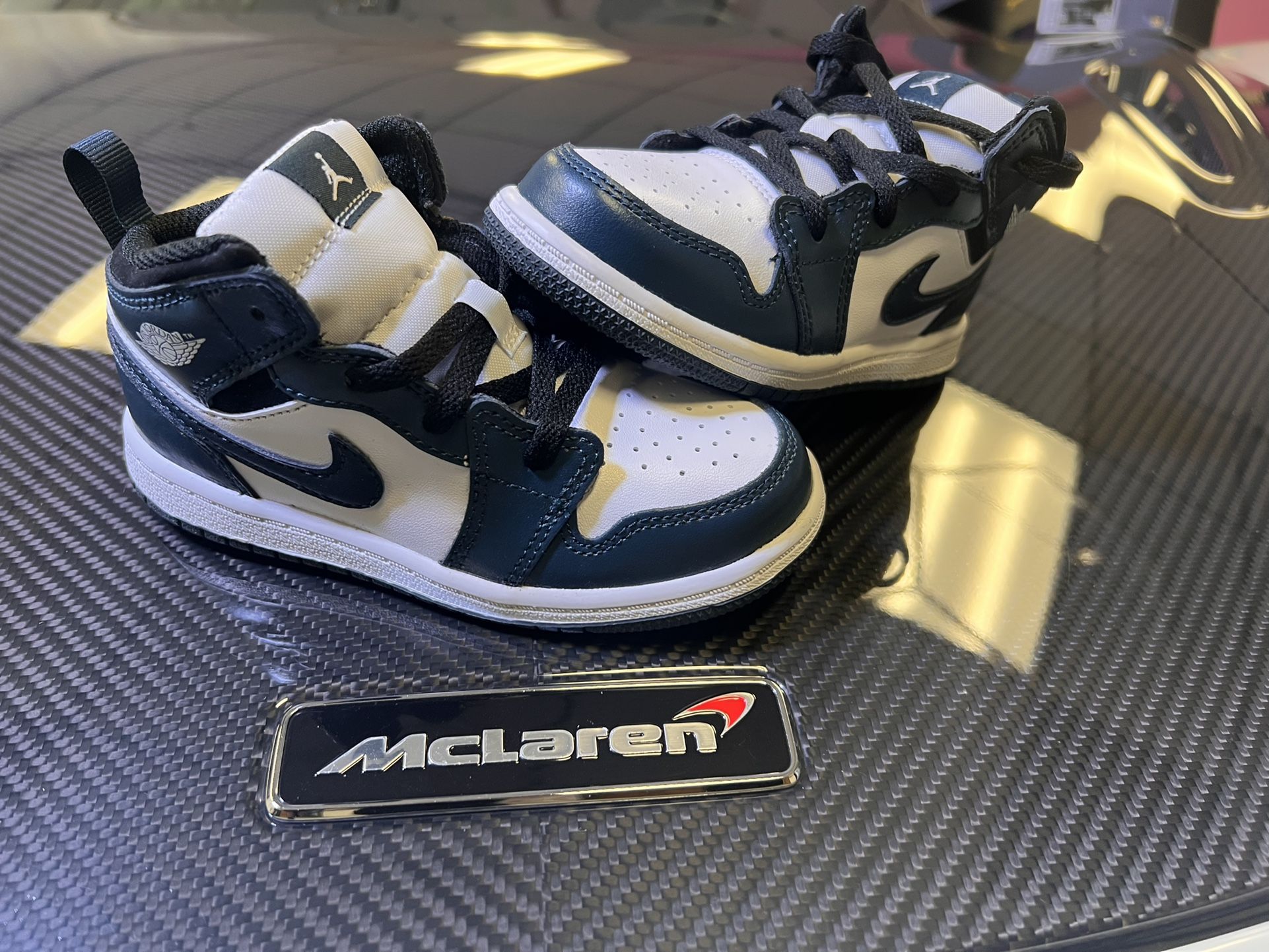 Jordan 1 Mid Armory Navy