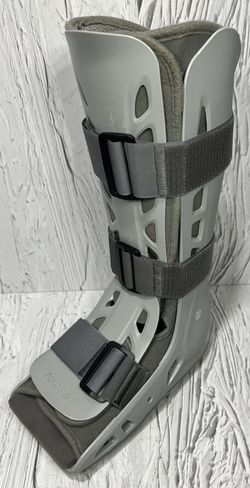 Aircast AirSelect Walker Brace/Walking Boot Size Medium Pre Owned