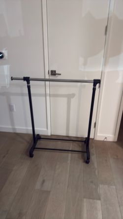 Adjustable Garment Rack
