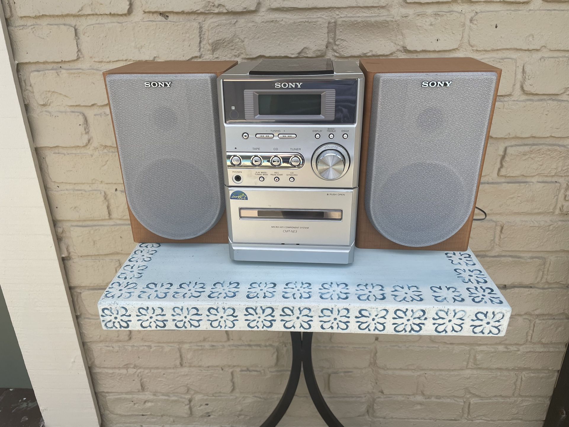 New Sony Cd/tape Stereo