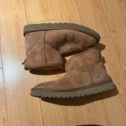 Ugg’s boot
