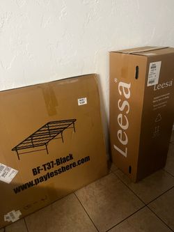 New leesa twin mattress in new bed frame
