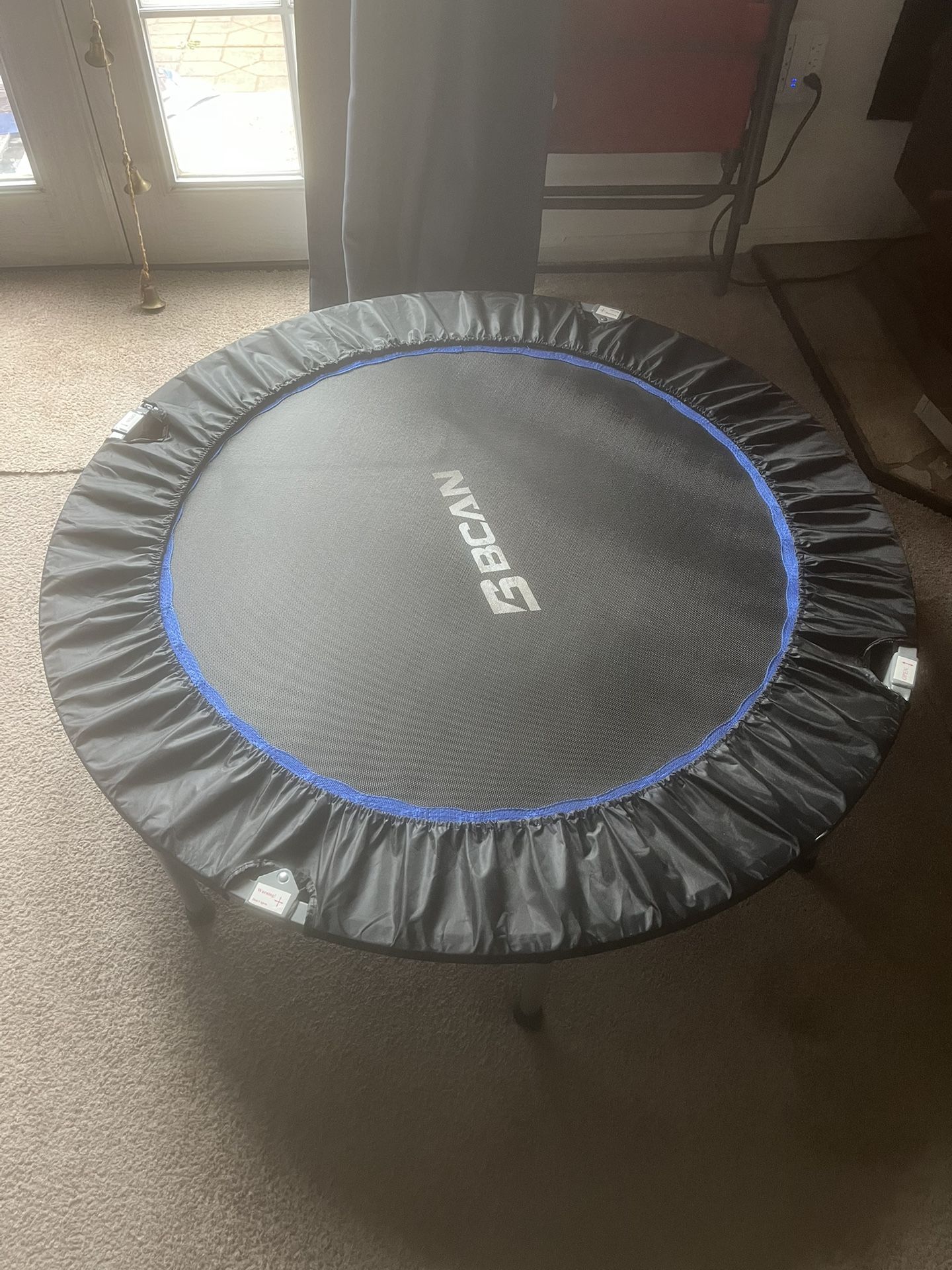 Foldable mini trampoline/rebounder for Exercise