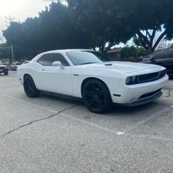 Dodge Challenger 2013