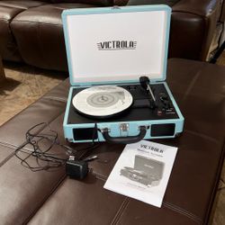 Record Player Mint Green Victrola