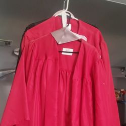 Cap & Gown MacArthur Red