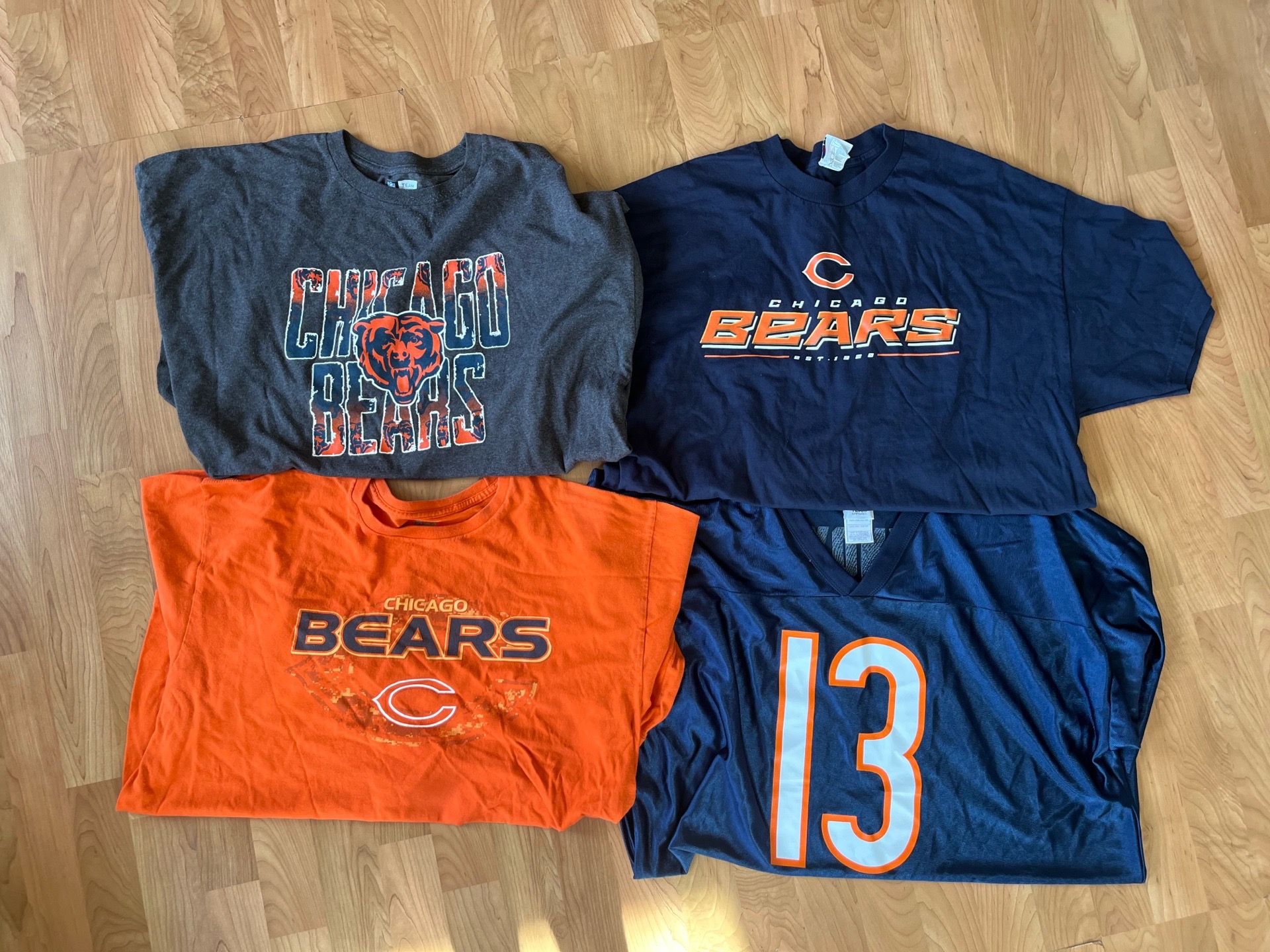 Chicago Bears lot of 4 shirts size XXL