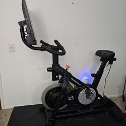 NordicTrack S22i Studio Cycle - Used Only 6hrs!