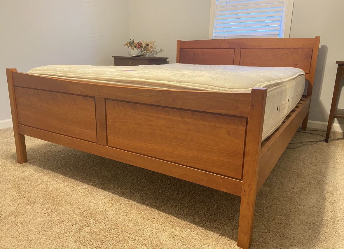 Queen Size Wood Bed Frame 