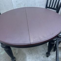 Table With 4 Chairs