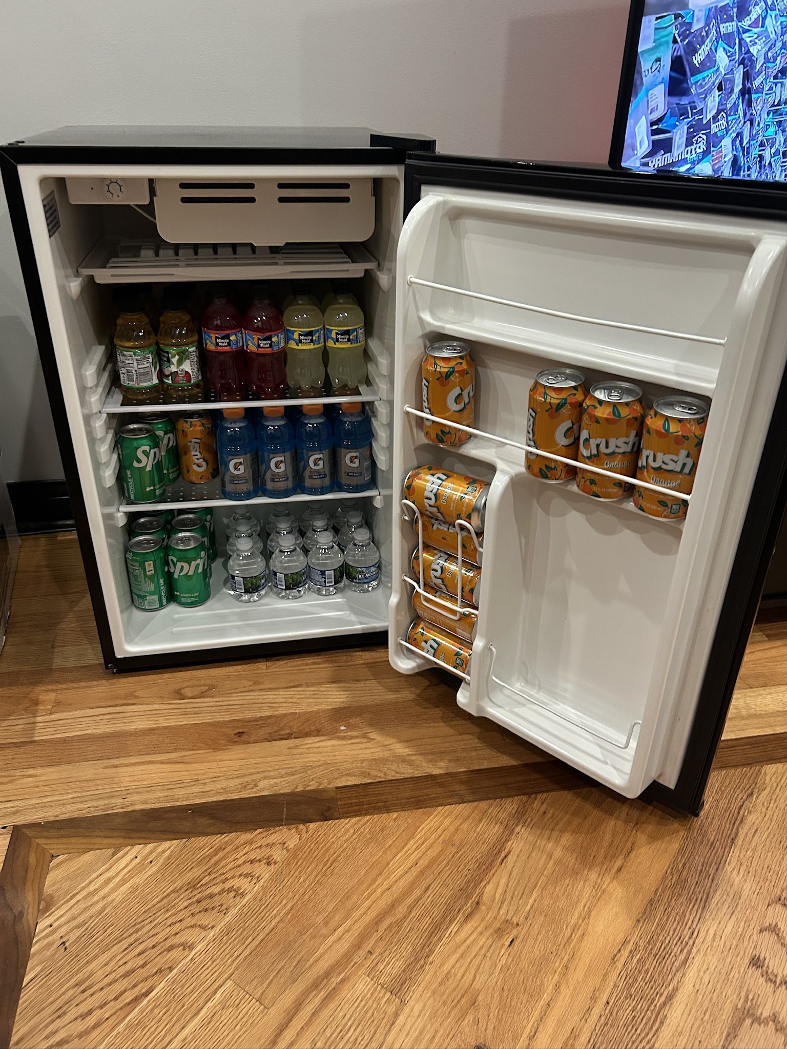Haier 4.5 Cu Ft Single Door Mini Fridge HC46SF10SB, Black