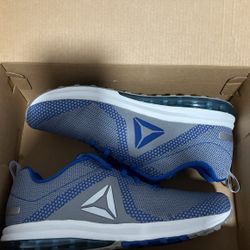 Size 8 Men Reebok Shoes 