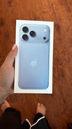 Apple iPhone 18 Pro Max 256GB Glacier