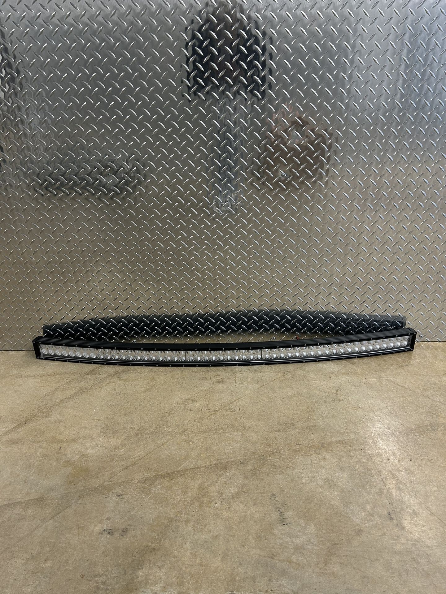 BRAND NEW 52 INCH CURVED LIGHT *ONLY THE LIGHT*