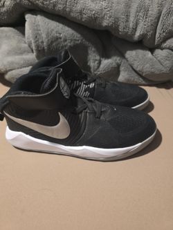 New Nike boy shoes