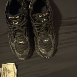 Sz 43 Balenciaga Runners
