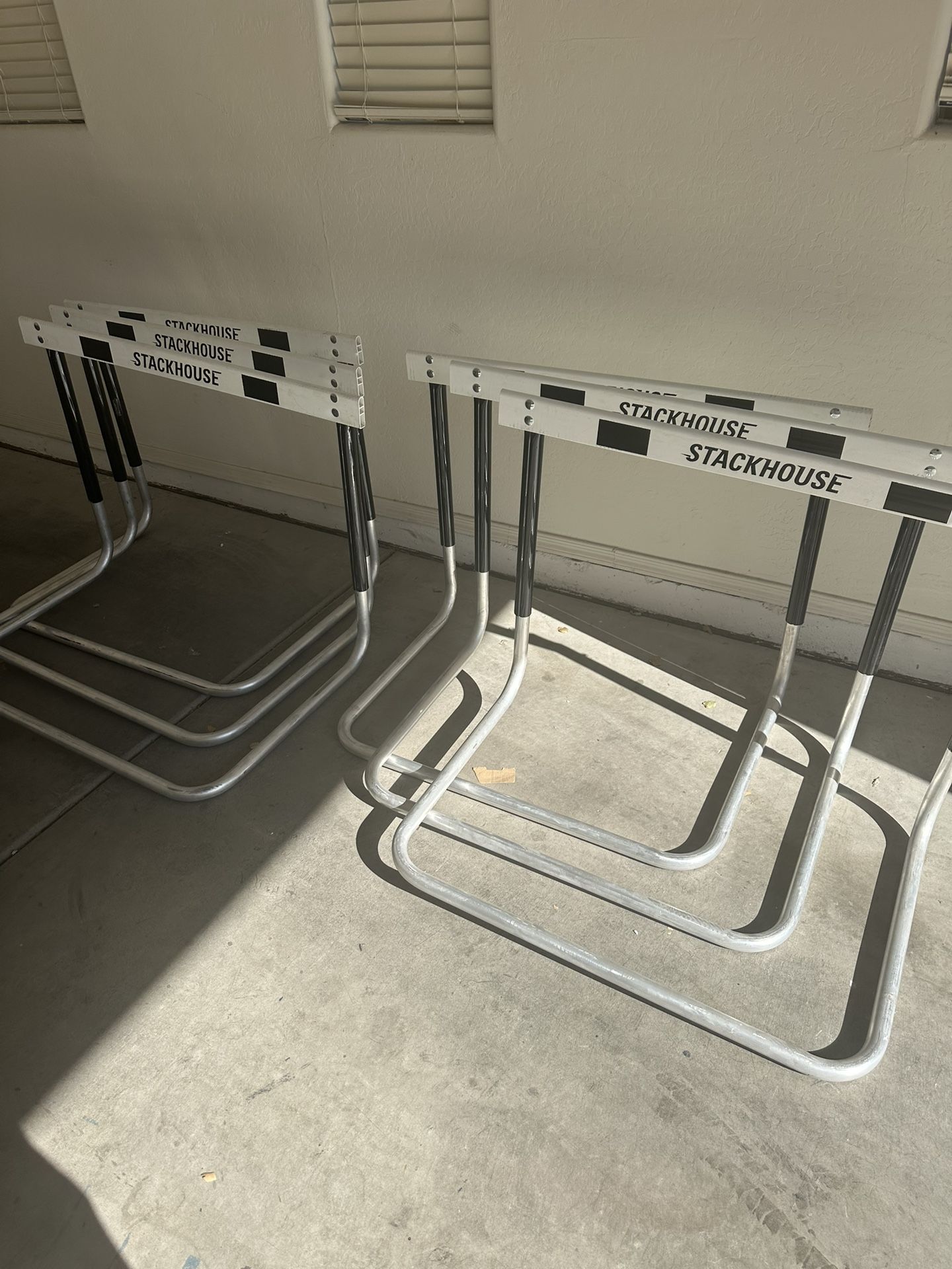 Track Hurdles (6) 300$