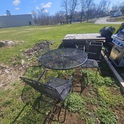 Rod Iron Patio Set 4chairs