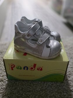 Baby sandals