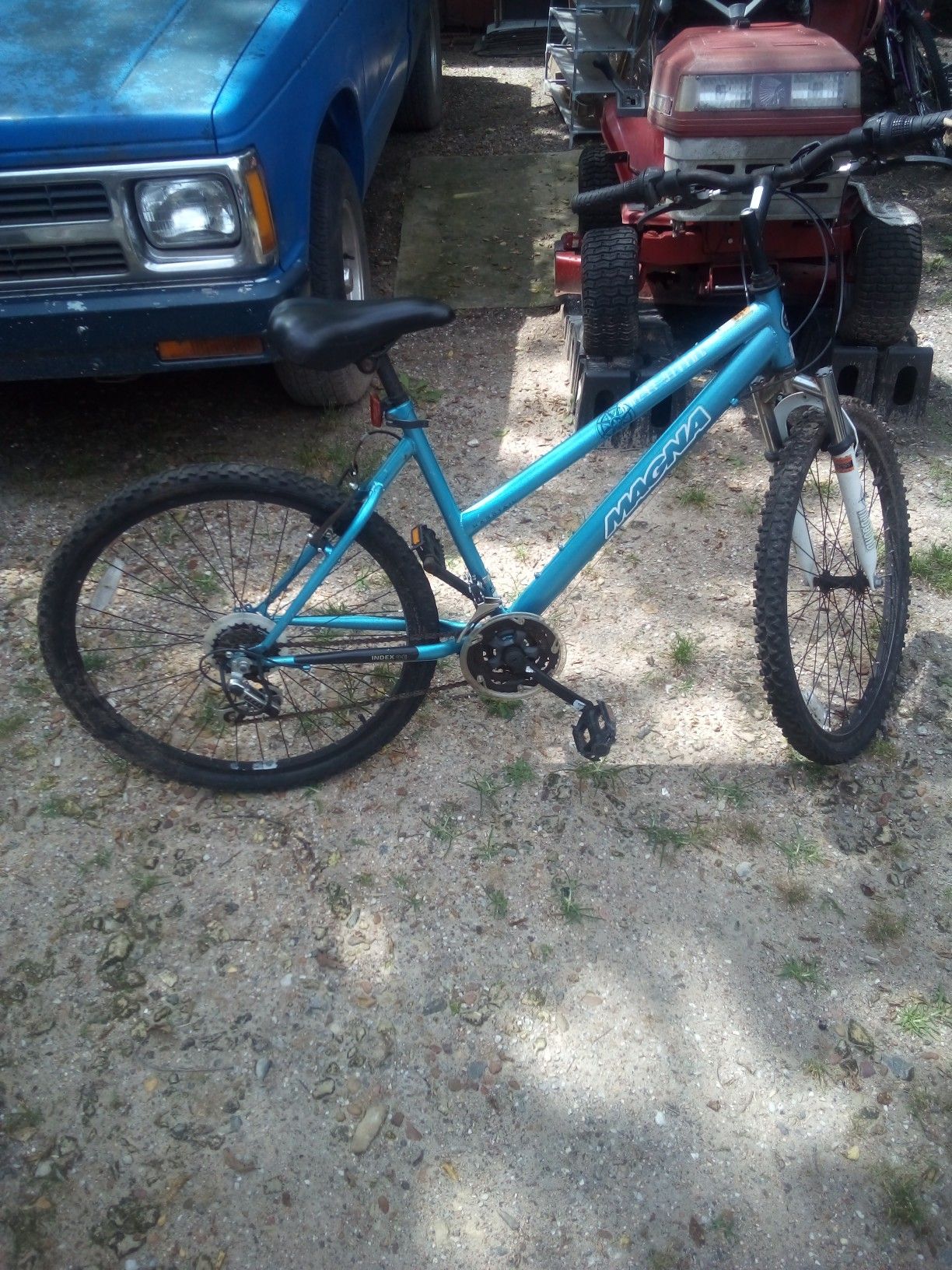Magna 21 speed mountain bike in riding condition asking 30.00