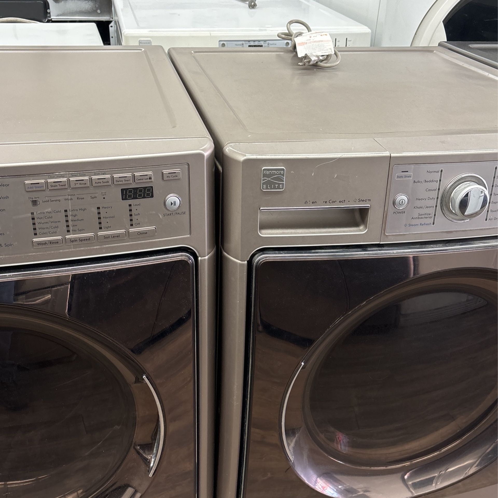 KENMORE Elite. Washer And Gas Dryer Set