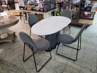Brand New Modern 4 Chair Table Set