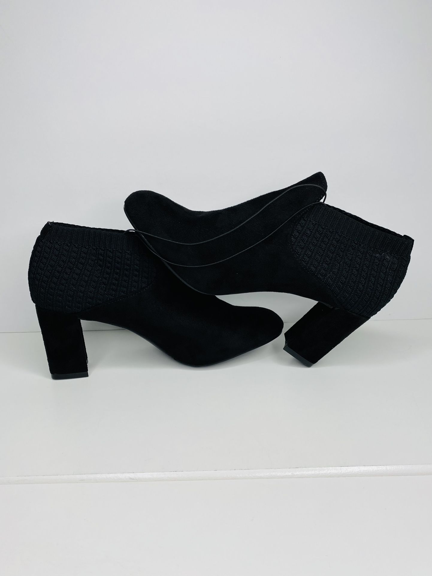 Impo Womens Vinny Knit Suede Sock Lined Black Ankle Booties Size 6.5