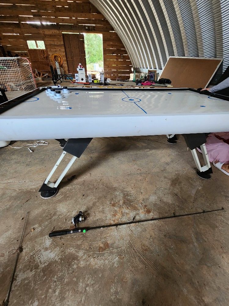 Air Hockey Table