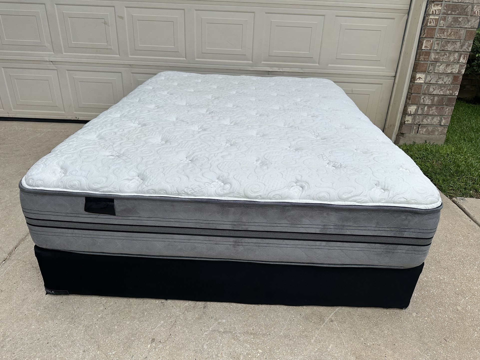 Queen Mattress And Box Spring