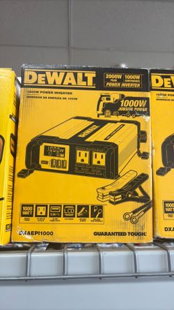 DeWALT - 1000W Power Inverter
