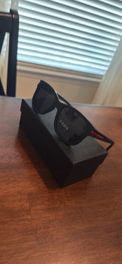 prada glasses