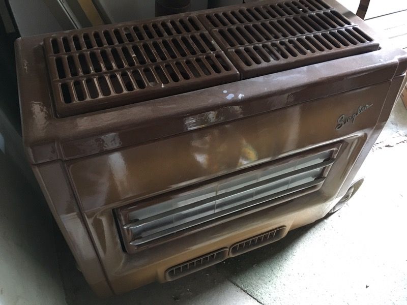 Mid century Siegler space heater for Sale in Chicago, IL - OfferUp