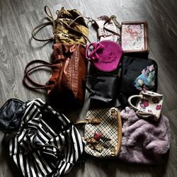 purses and bags 